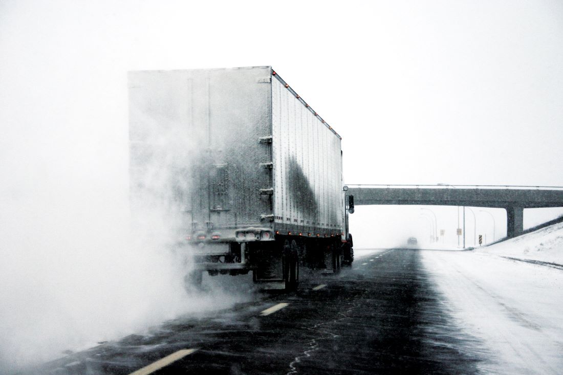 Stay prepared with our real-time weather updates: winter forecasts, rain predictions, live temperature, road and traffic conditions for a safe work commute in your location.