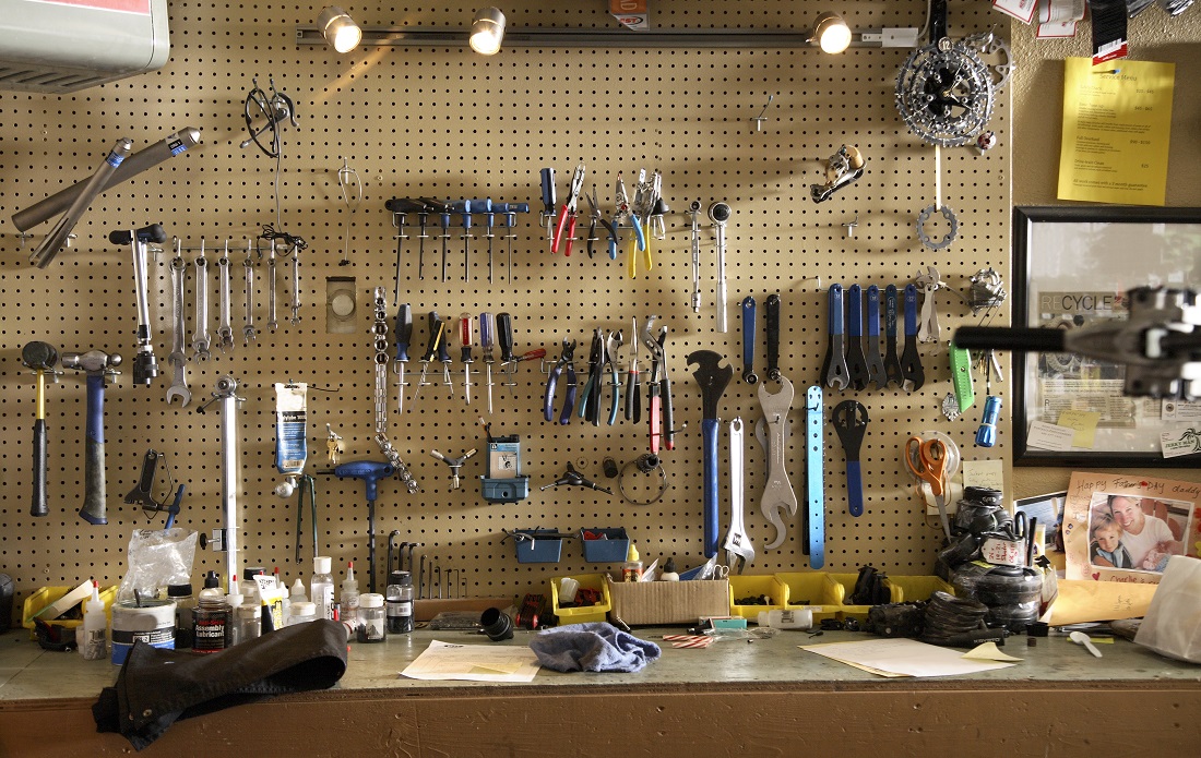Workbenches are an indispensable feature of most workplaces, whether you run an assembly line in a manufacturing facility, an e-commerce business, or an automotive repair shop. The right workbench can contribute to increased efficiency and safety—but with so many types designed for a wide range of uses, it’s easy to become overwhelmed at the choices.